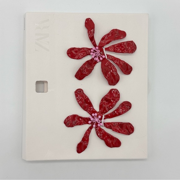 Zara Flower Earrings in Red - Picture 5 of 8